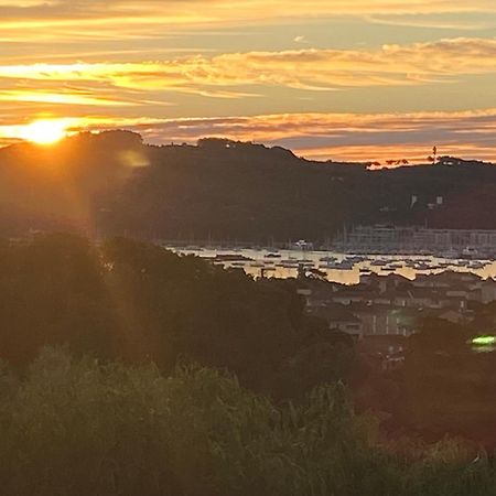 Vila Grande Maison Vue Mer Avec Piscine 15Mn A Pieds De La Plage La Seyne-sur-Mer Exteriér fotografie