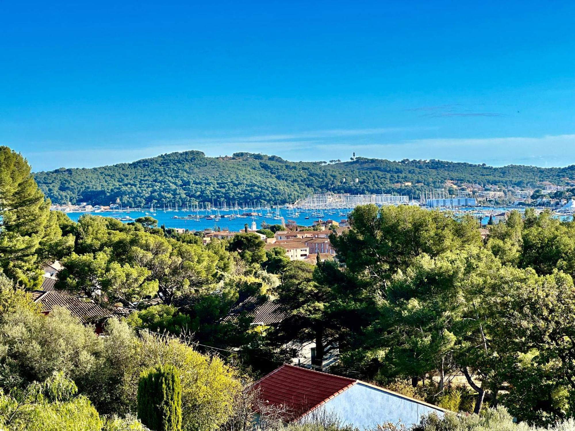 Vila Grande Maison Vue Mer Avec Piscine 15Mn A Pieds De La Plage La Seyne-sur-Mer Exteriér fotografie