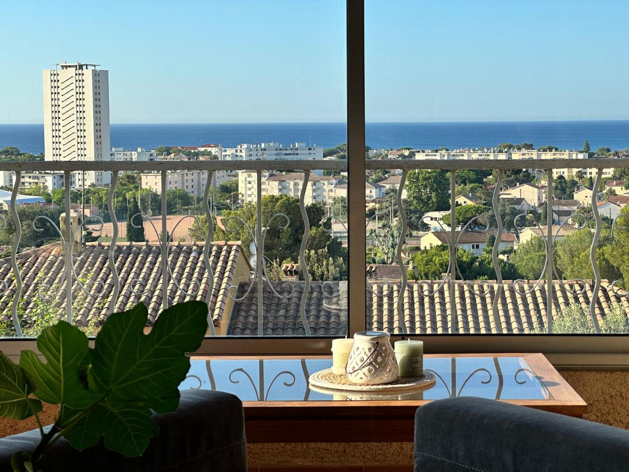 Vila Grande Maison Vue Mer Avec Piscine 15Mn A Pieds De La Plage La Seyne-sur-Mer Exteriér fotografie